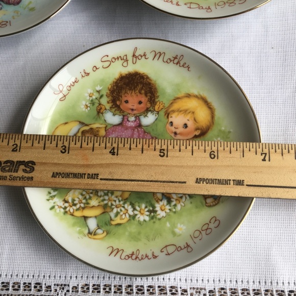 Cherished Memories Avon Collectible plates - Picture 2 of 8